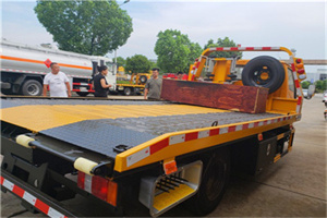 丰顺附近拖车电话号码服务